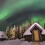 Θέρετρο Northern Lights Village 4*