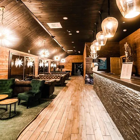 Northern Lights Village 4*