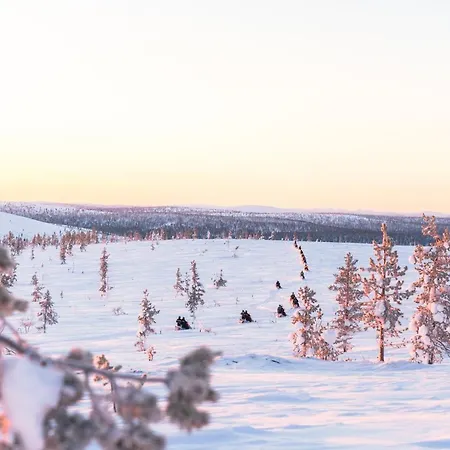 Northern Lights Village 4*