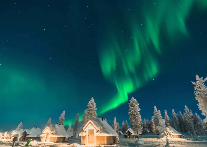 Northern Lights Village منتجع 4*