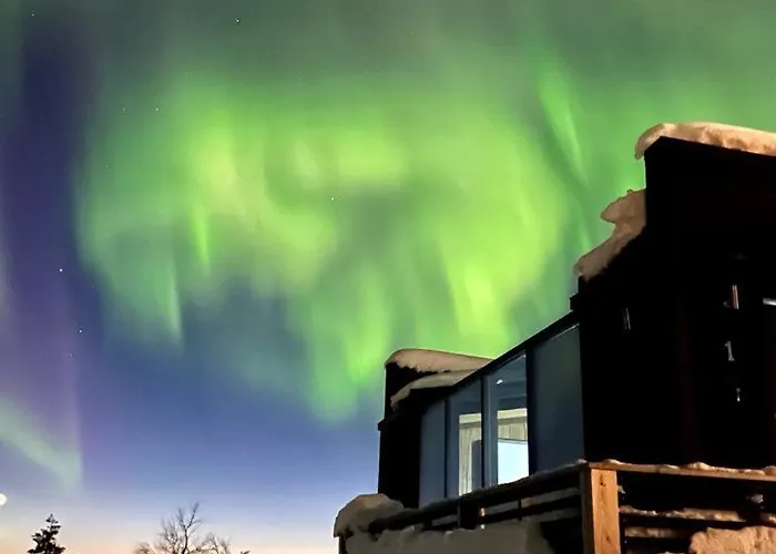 منتجع Northern Lights Village