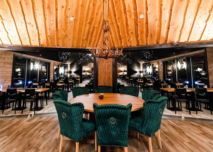 Semesteranläggning (resort) Northern Lights Village 4*