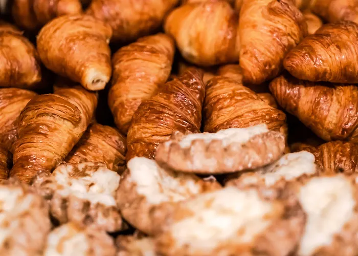 منتجع Northern Lights Village 4*