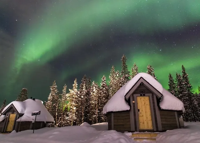 Semesteranläggning (resort) Northern Lights Village 4*