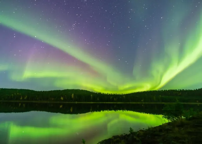 منتجع Northern Lights Village 4*