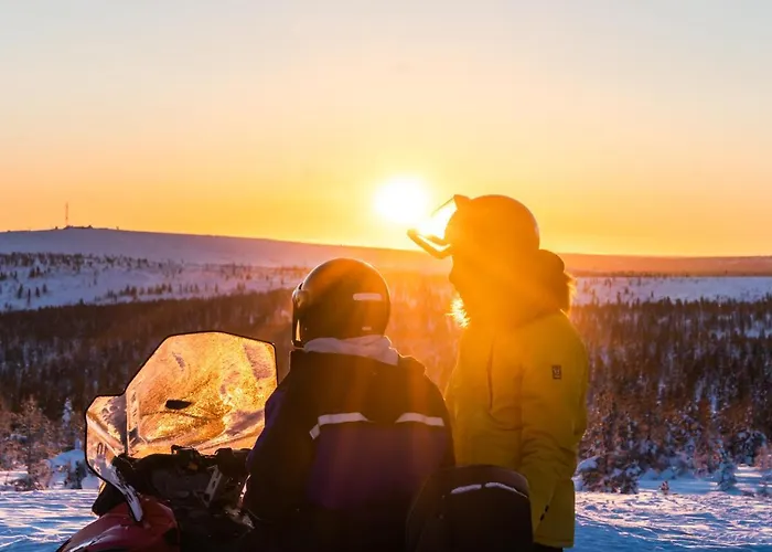 منتجع Northern Lights Village ساريسيلكا